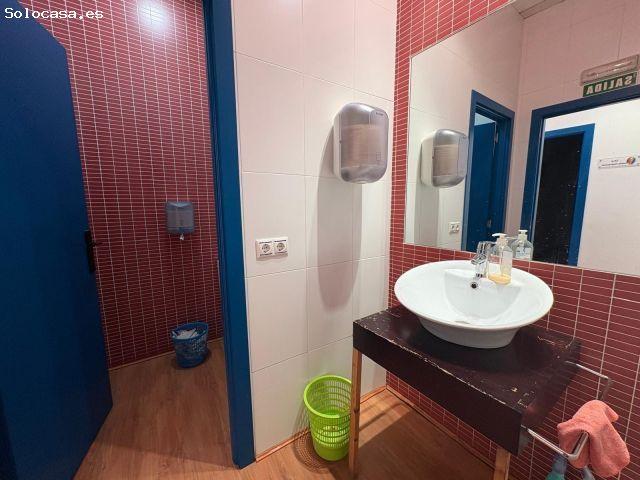 LOCAL COMERCIAL EN ESQUINA, 300 M2 REFORMADOS Y LISTOS PARA EMPEZAR TU NEGOCIO