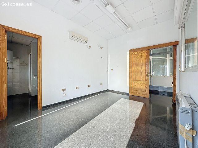 Local comercial en esquina con opción de división y enfoque de inversión