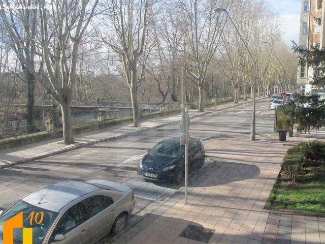 Local Comercial en Esquina con Vistas al Río