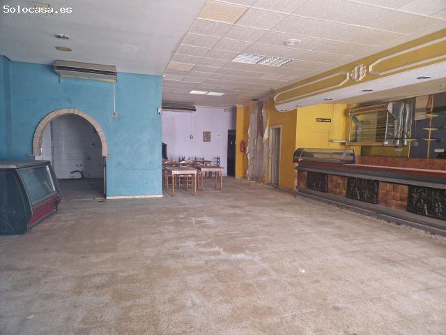 Local comercial en La Pobla de Vallbona