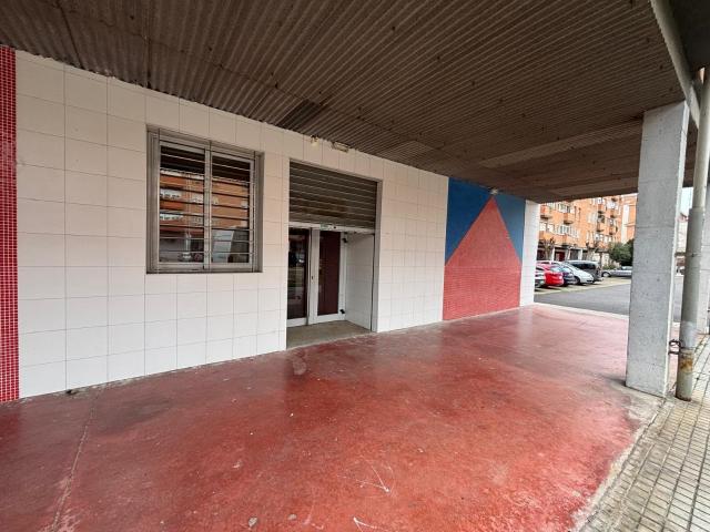 Local Comercial en la Zona de Ranillas Amplias Posibilidades