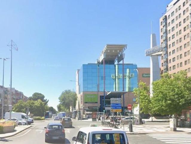 LOCAL COMERCIAL EN MADRID