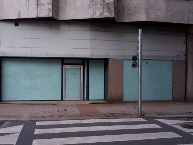 LOCAL COMERCIAL EN PONTEVEDRA
