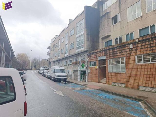 Local comercial en Pontevedra en la Cª Simon Bolivar nº 1