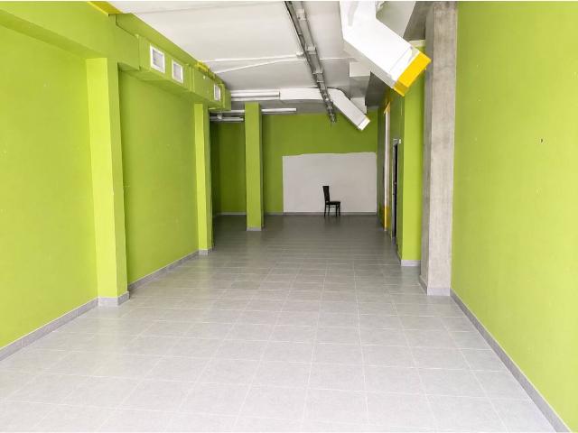 LOCAL COMERCIAL EN PERIS Y VALERO