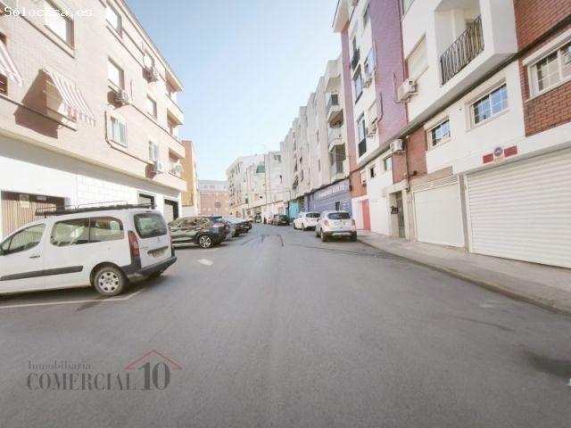 LOCAL COMERCIAL EN PLANTA BAJA Y VIVIENDA EN PRIMERA PLANTA. URB. VIRGEN BELLA