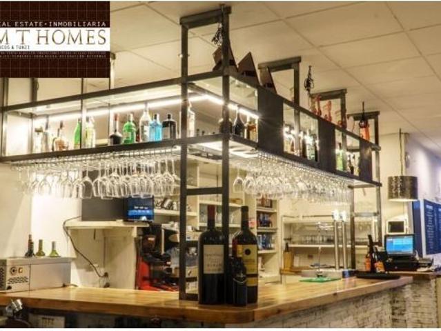 LOCAL COMERCIAL EN PLENO CENTRO DE FUENGIROLA – A ESCASOS METROS DE PLAZA DE LA CONSTITUCIÓN – UBICA
