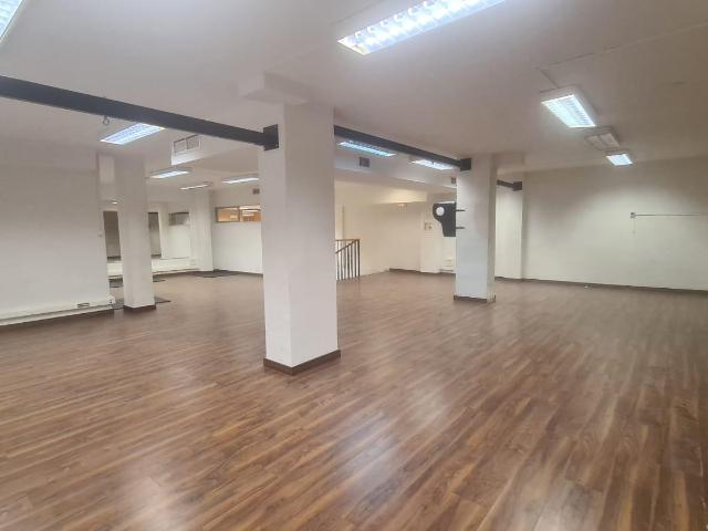 LOCAL COMERCIAL EN PLENO CENTRO