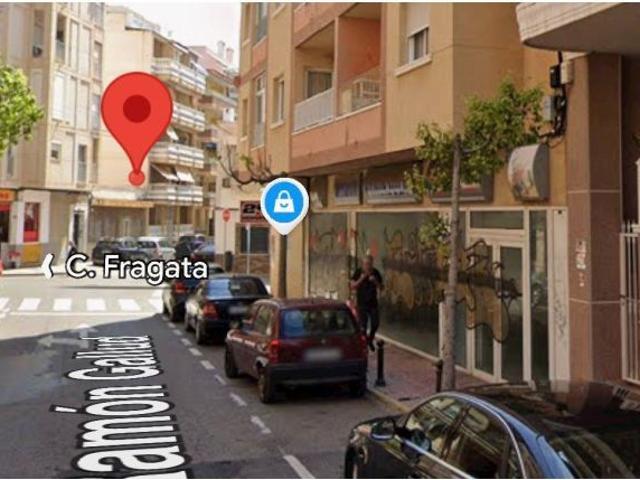 Local Comercial en Ramon Gallud 208