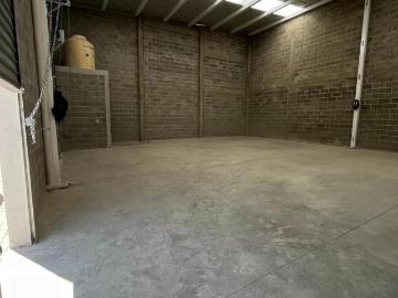 LOCAL COMERCIAL EN RENTA 357 MTRS2 DE TERRENO