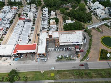 Local Comercial en Renta Av Huayacan Canc?n