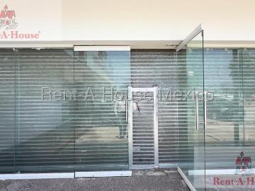 Local Comercial en Renta en Chicoloapan de Juarez, San Vicente Chicoloapan de Juarez Centro AM. 26 3130