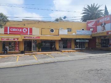 Local Comercial en renta en Lomas Quebradas