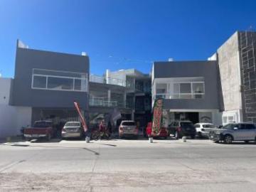 Local Comercial en Renta en Plaza Comercial Venecia, Jesús María