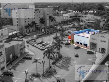 LOCAL COMERCIAL EN RENTA Ubicado en AVE. HIDALGO #5820 2 COL. LOMAS DEL CHAIREL, PLAZA HERRADURA, ZONA DORADA, TAMPICO, TAM