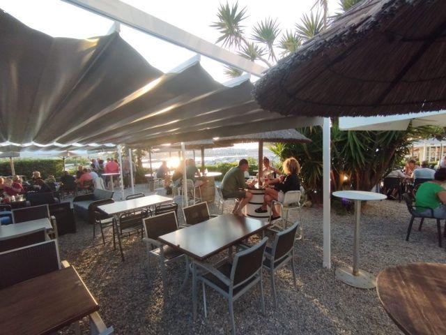 Local comercial en Traspaso en Escala, L Girona