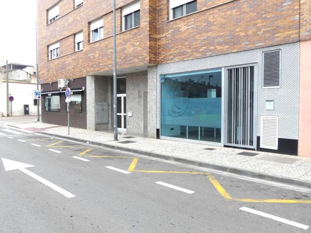Local comercial en Utebo Zaragoza. Referencia AL02142025