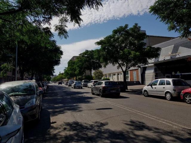 LOCAL COMERCIAL EN VENDA A IGUALADA TERRASSA 18m2
