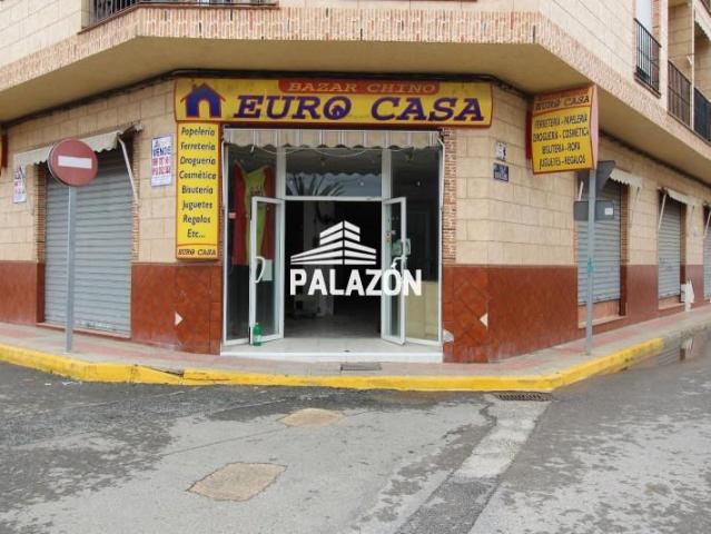 Local comercial en venta Catral