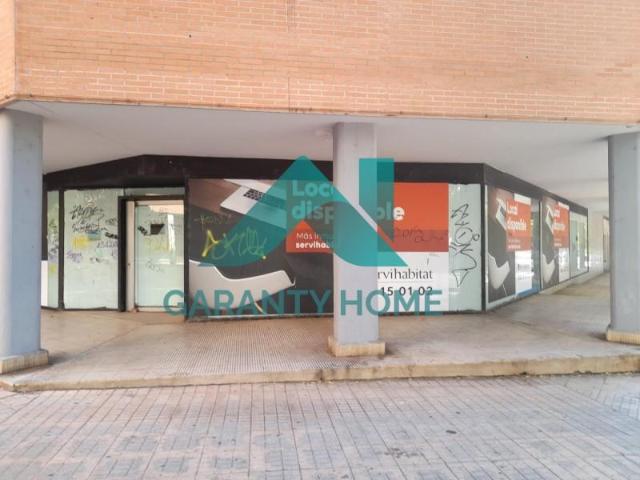 Local comercial en venta Cáceres