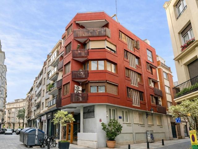Local comercial en venta — Calle del Mar 45, València Ciutat Vella