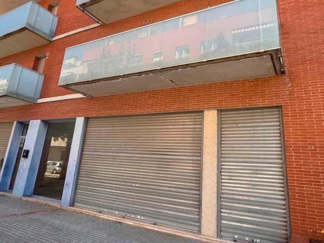 Local Comercial en Venta – Calle Josep Irla i Bosch, El Vendrell Tarragona