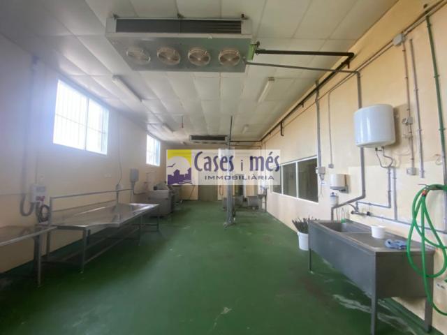 Local comercial en venta Chelva