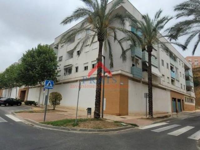 Local comercial en venta Alcalá de Guadaira