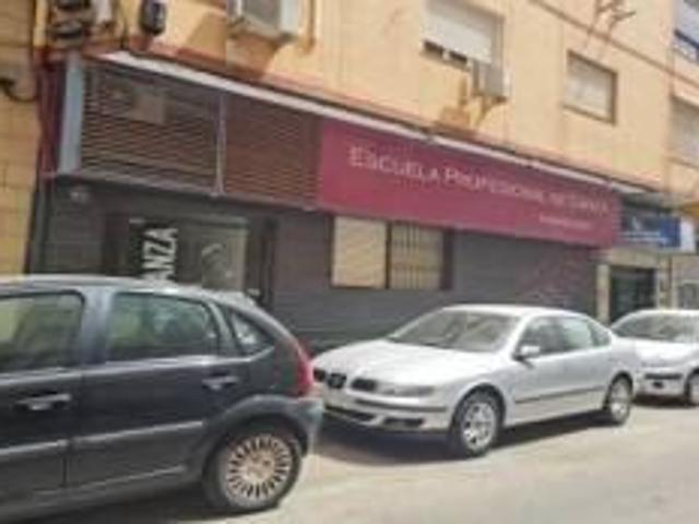 Local comercial en venta Almería
