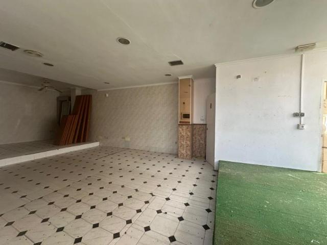Local comercial en venta Almería