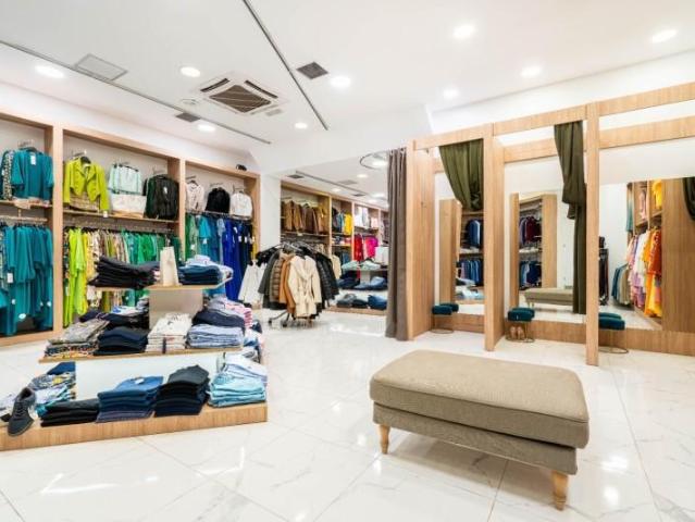 Local comercial en venta Almería