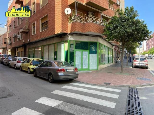 Local comercial en venta Almería