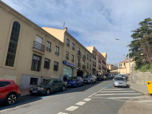 Local comercial en venta Ávila