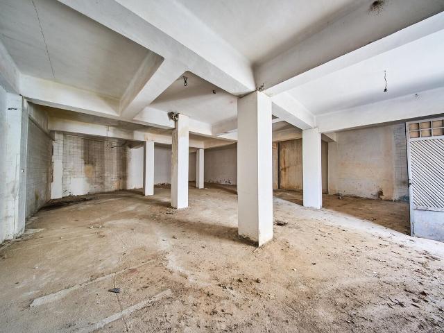 Local Comercial en venta, Baza, Granada