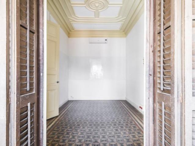 Local comercial en venta Barcelona