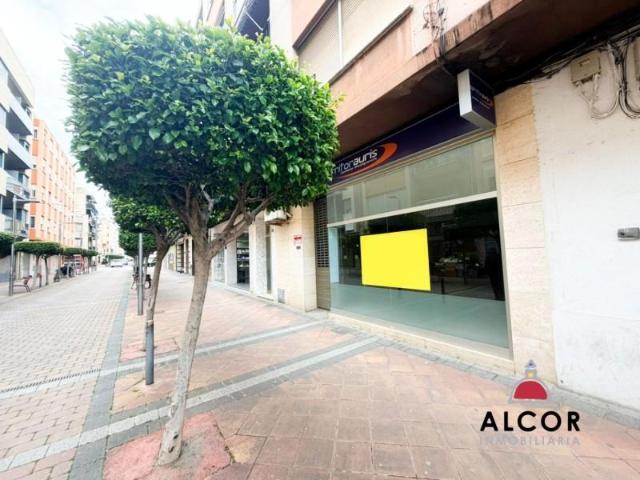 Local comercial en venta Benicarló