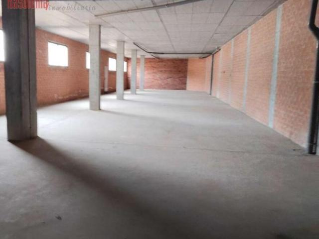 Local comercial en venta Bergondo