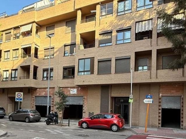 Local comercial en venta Burjassot
