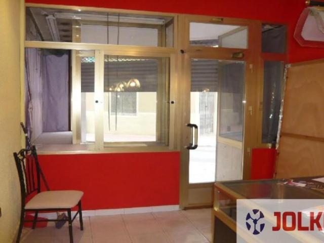 Local comercial en venta Burriana