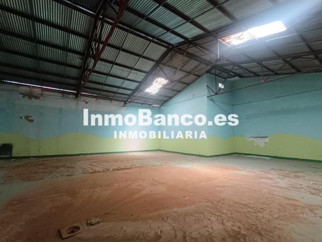 Local comercial en venta Gandia