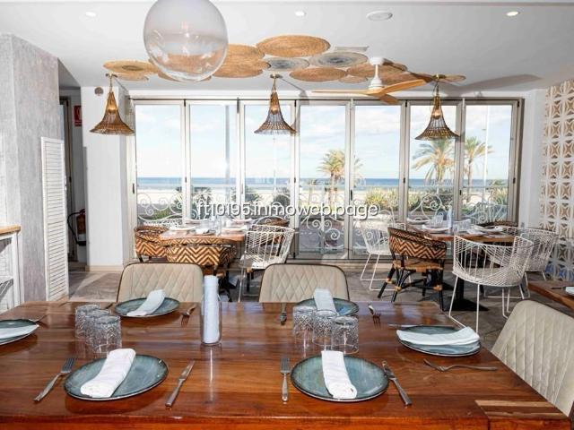 Local comercial en venta. Gandia