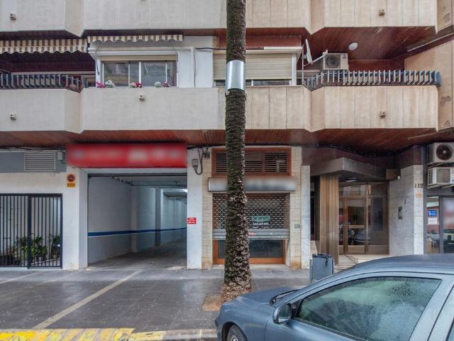 Local comercial en venta Gandia