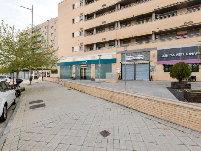 Local comercial en venta Granada