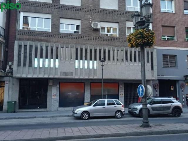 Local comercial en venta Granada