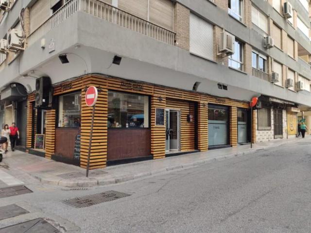 Local comercial en venta Granada
