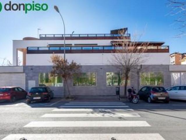 Local comercial en venta Granada