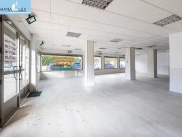 Local comercial en venta Granada
