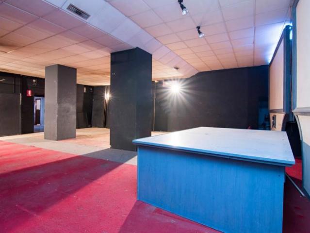 Local comercial en venta Granada