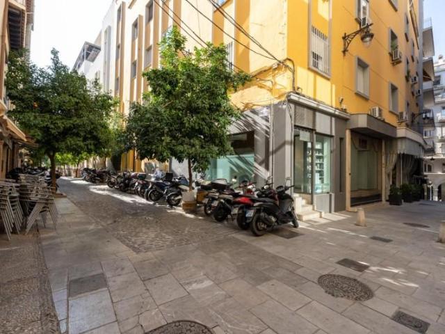 Local comercial en venta Granada