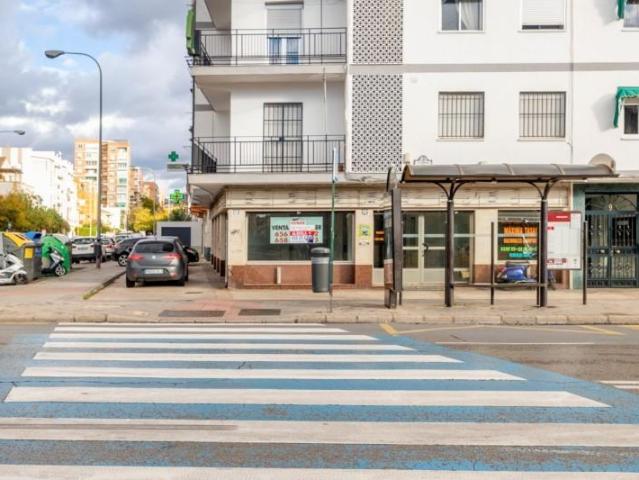 Local comercial en venta Granada